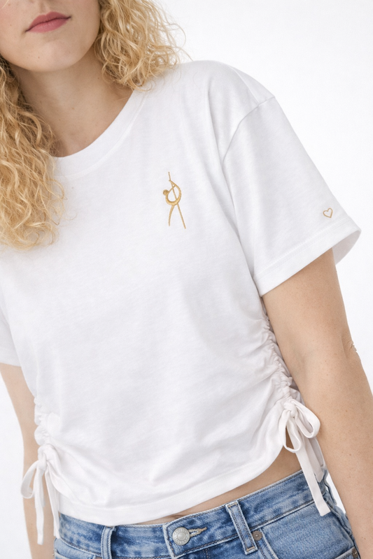 Scrunch T-Shirt – Handmade Stickerei Beige