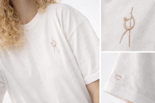 Oversize T-Shirt – Handmade Stickerei Beige